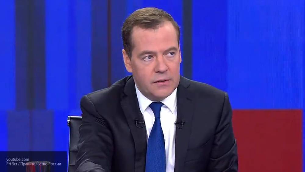 Медведев оценил ситуацию с коронавирусом в РФ