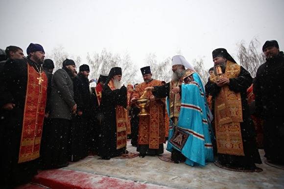В Екатеринбурге отменили традиционный крестный ход на Пасху из-за пандемии коронавируса