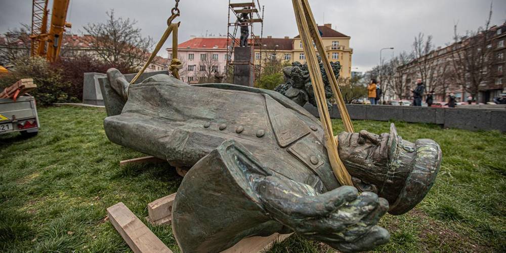 Дочь маршала Конева отреагировала на отказ Чехии передать памятник отцу в Россию