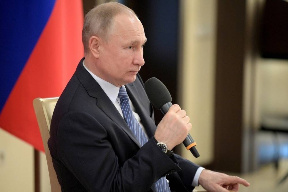 Путин потребовал от Роскосмоса не сваливать недоработки на коронавирус