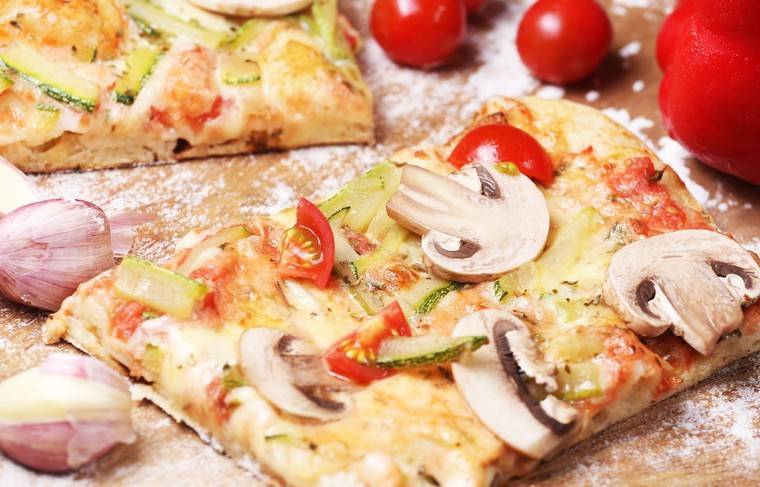 Потребление пиццы и газировки резко выросло во время самоизоляции