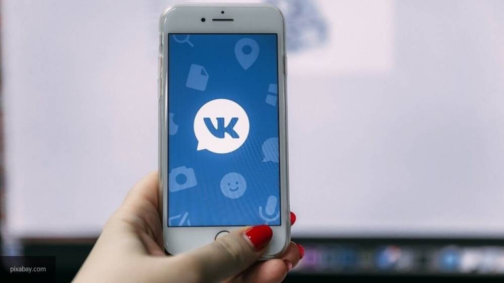 Соцсеть "ВКонтакте" удалила более 800 тысяч вбросов о коронавирусе