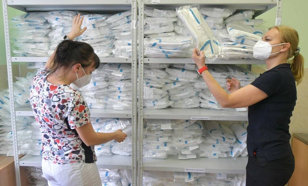 Шесть миллионов медицинских масок и респираторов доставили в Казань из Китая
