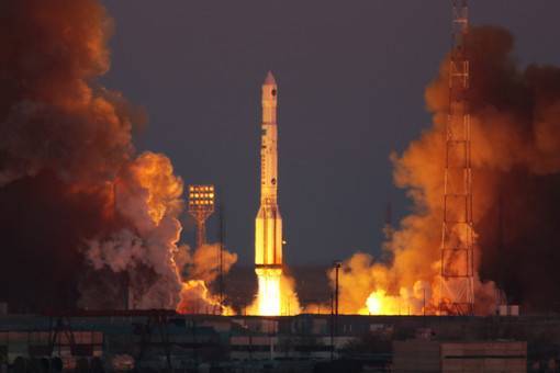 «Впихнули для экономии»: Роскосмос снова разбирает «Протоны»