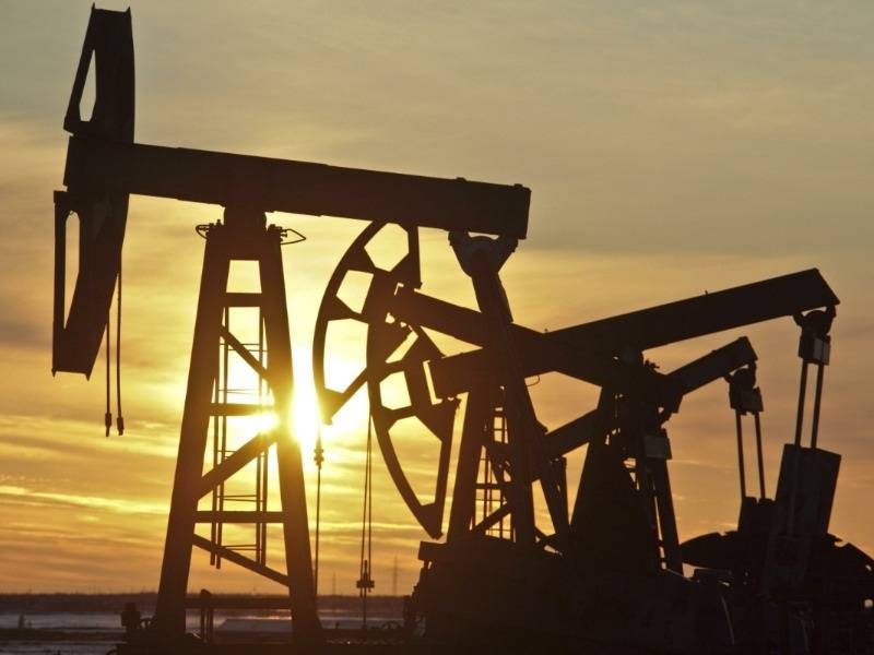 Страны ОПЕК+ заключили сделку о сокращении добычи нефти сроком на два года