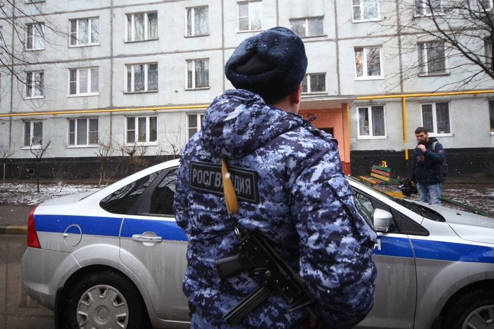Росгвардия увеличит число патрулей в Москве после усиления ограничительных мер из-за COVID