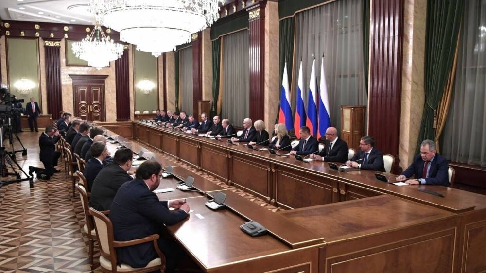 Правительство России сократило число заместителей главы Минпромторга