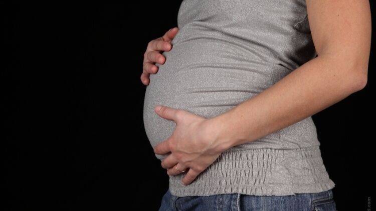 Главврач Филатовской больницы сообщил о случаях заболевания COVID-19 среди беременных