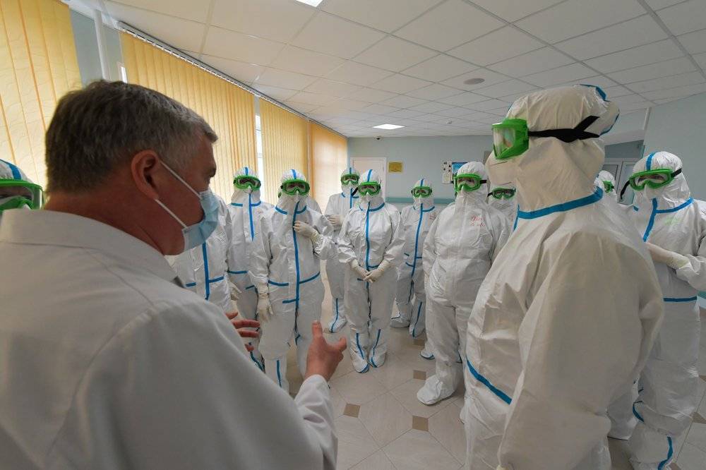 Москва срочно разворачивает 10 тысяч коек для больных коронавирусом