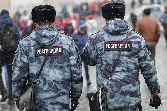 Для профилактики COVID-19 в Москве увеличили количество патрулей