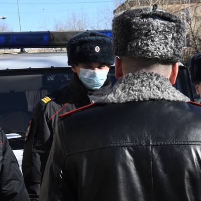 Полицейские дежурят на всех въездах в Москву