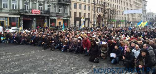 Экс-глава украинского Интерпола: Нас поставили на колени