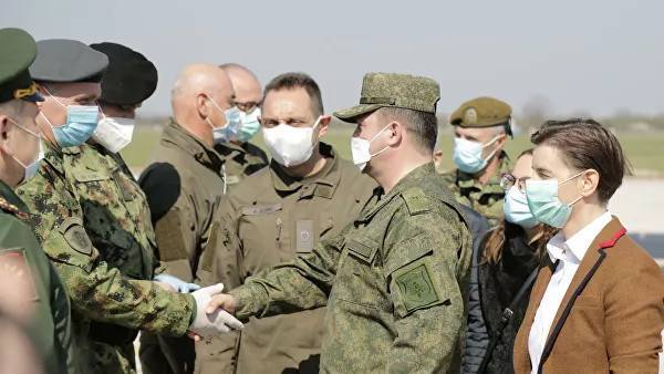 В Белграде и окрестностях российские военные дезинфицировали 25 объектов