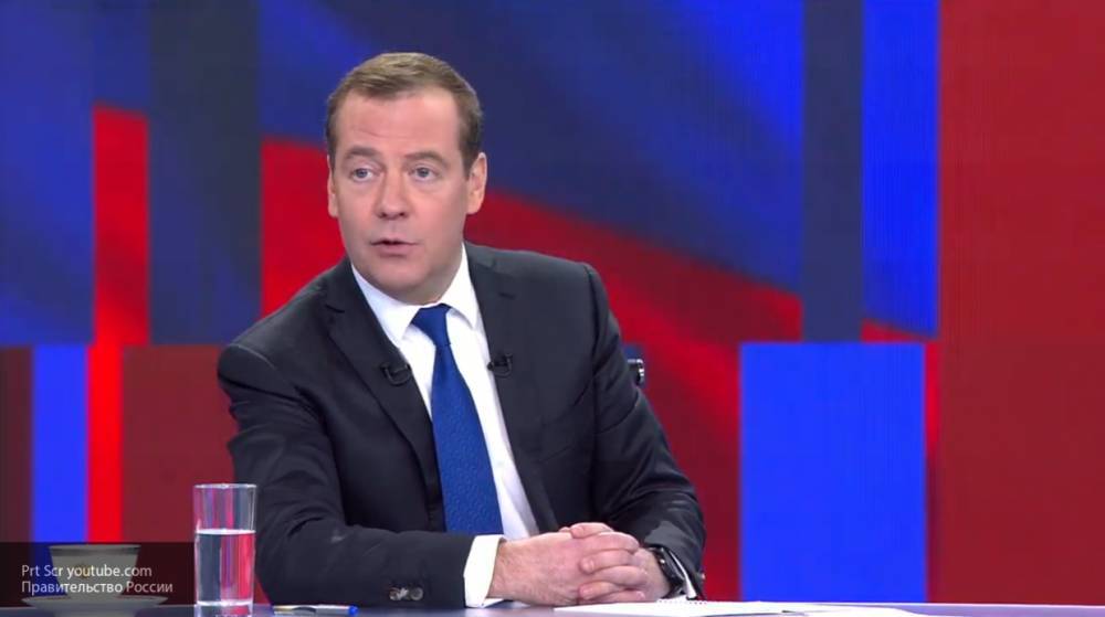 Медведев в День космонавтики заявил о лидерстве России в ракетно-космической отрасли
