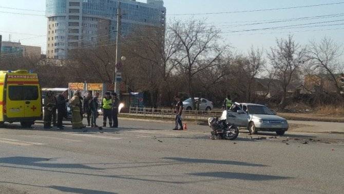 Мотоциклист пострадал в ДТП в Омске