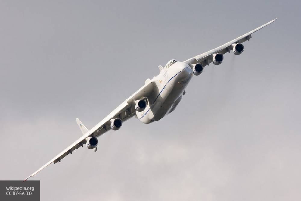 Появились кадры взлета крупнейшего в мире транспортного самолета Ан-225 "Мрия"