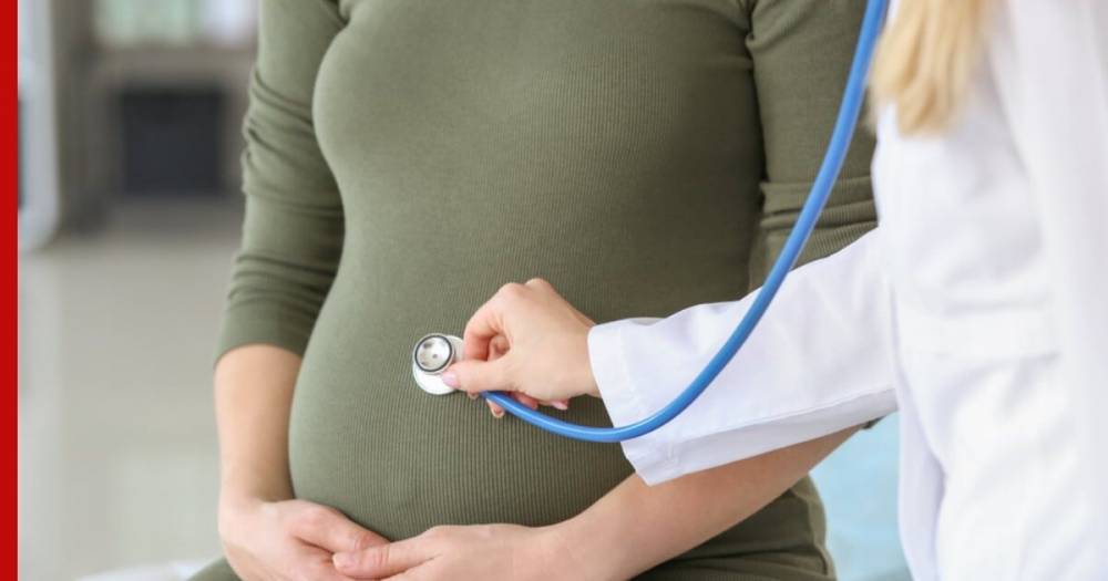 В Москве беременным временно запретили ходить по врачам