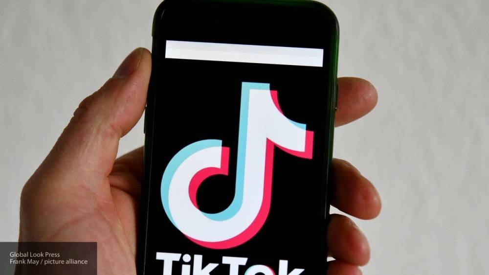 Пользователи TikTok обрушились с критикой на мать восьмерых детей