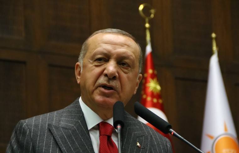 Эрдоган отказался увольнять инициатора комендантского часа