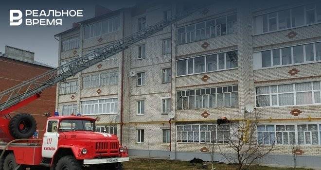 В Татарстане пожарные спасли из огня шестерых человек