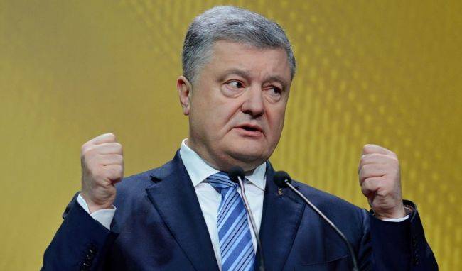 Порошенко назвал уголовное дело против Черновол «русским судилищем»
