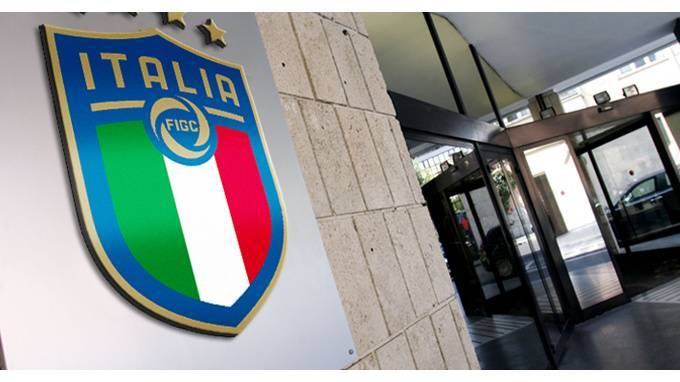 Чемпионат Италии по футболу будет проходить без зрителей до января 2021 года