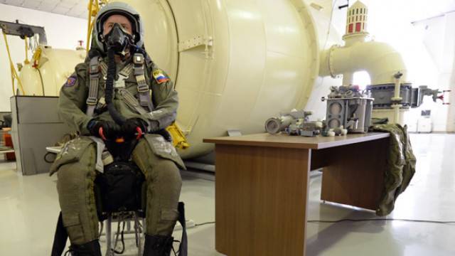 Российские военные летчики получат уникальное вентилируемое снаряжение