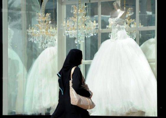 Брак во время пандемии: ОАЭ нашли решение регистрации супружеских союзов