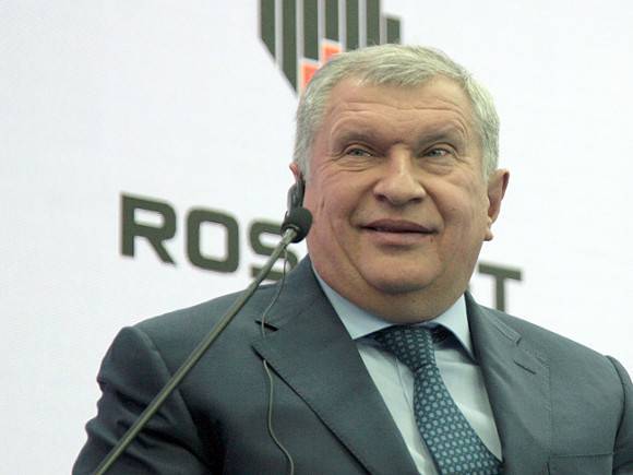 В Сети потребовали отставки Сечина с поста руководителя «Роснефти»