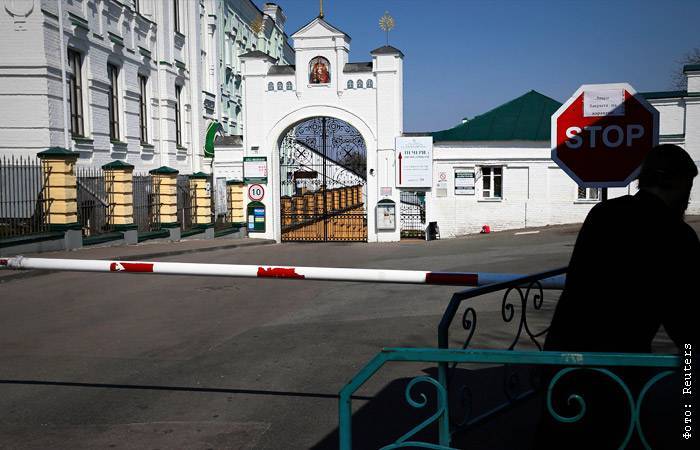 Киево-Печерскую Лавру закрыли на карантин