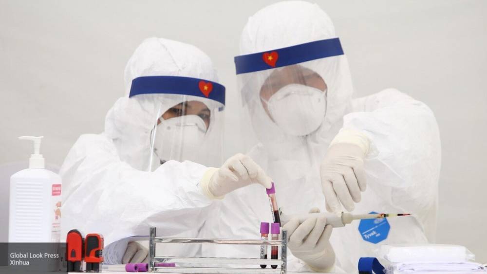 Китайские врачи предупредили о возможной вспышке COVID-19 в ноябре