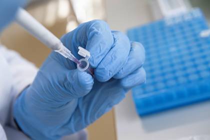 Названы сроки начала тестирования на иммунитет к коронавирусу в России