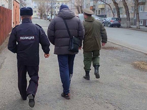 Под Тюменью нарушитель самоизоляции укусил полицейского за ногу - znak.com - Тюмень - Боровск