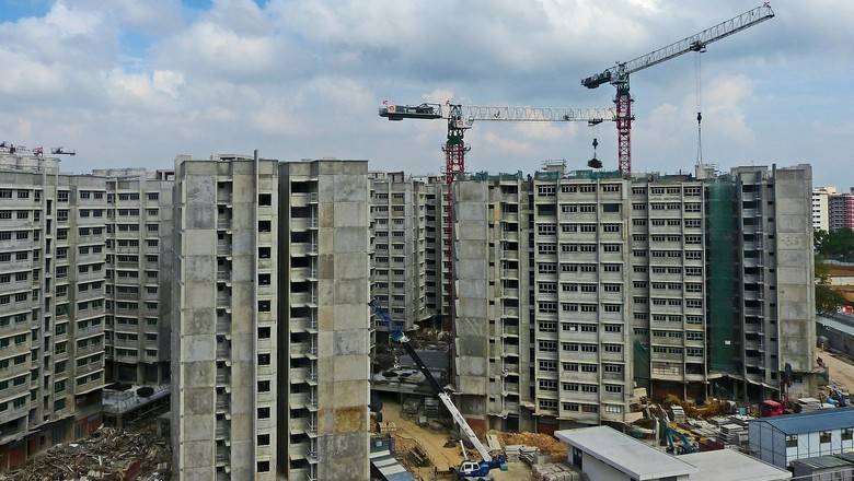 Объем строительства жилья в России с начала года снизился на 20%