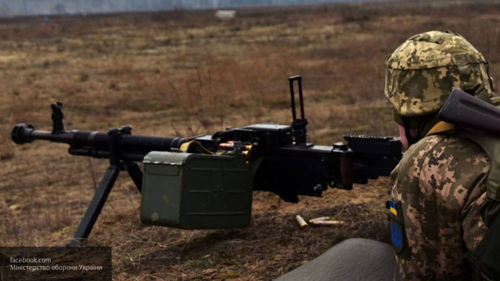Украинские силовики за последние сутки шесть раз нарушили перемирие в Донбассе