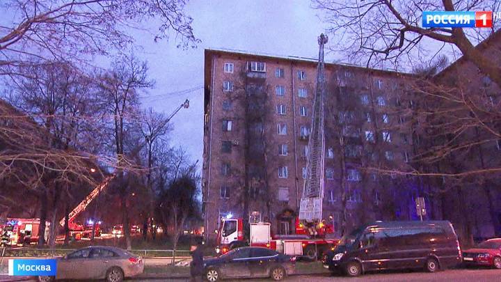 Пожар на Ленинском проспекте: огонь охватил 2000 квадратных метров