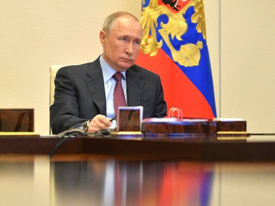 Путин призвал задействовать Минобороны для борьбы с коронавирусом