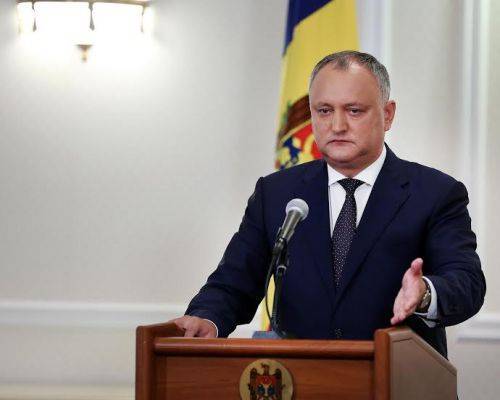 Президент Молдавии призвал работодателей брать кредиты на зарплату