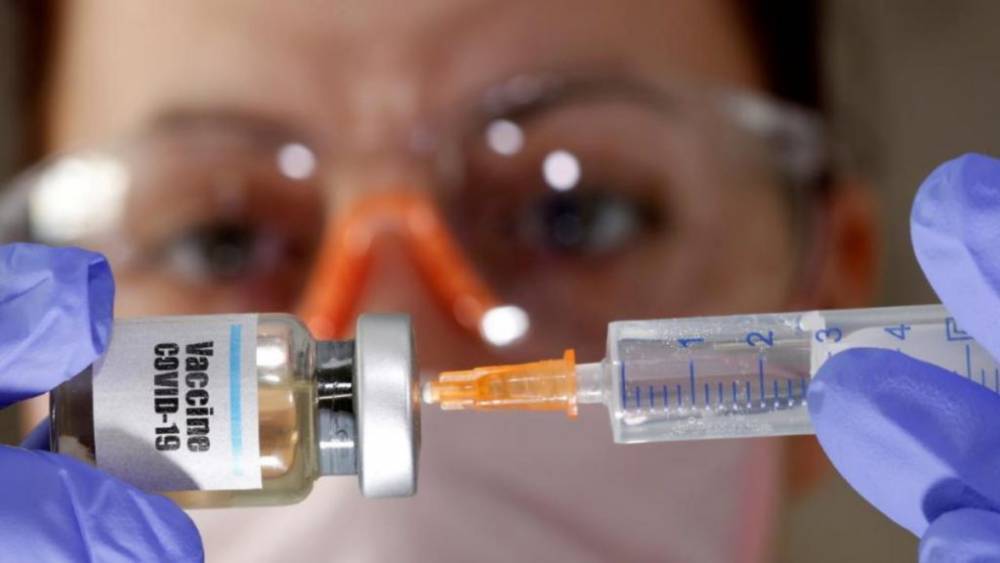 Ученые Оксфордского университета: вакцина от коронавируса появится уже этой осенью
