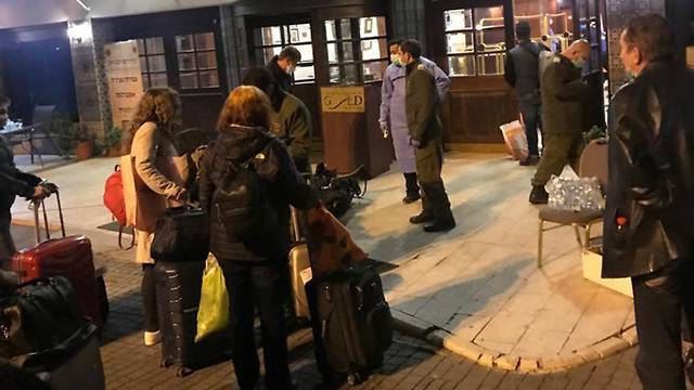 Карантин с издевательствами: пассажиры рейса из Минска возмущены условиями в гостинице Иерусалима
