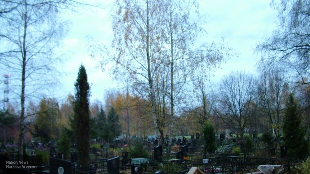 Члены семьи тайно закопали гроб с молодой родственницей в Подмосковье