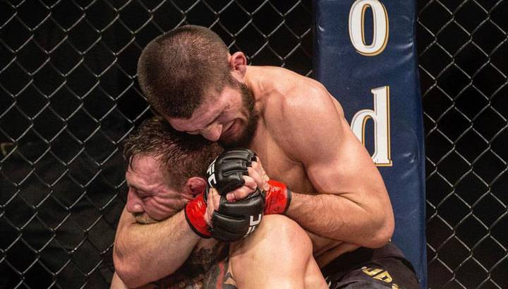 От коронавируса умер фотограф UFC: он сделал победное фото Хабиба над Макгрегором