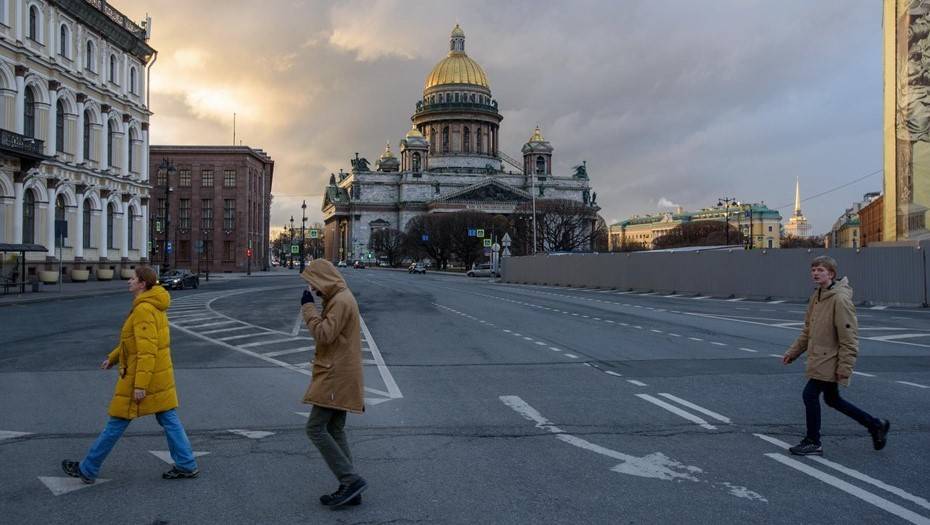 В Петербурге резко сократилось число сидящих на карантине