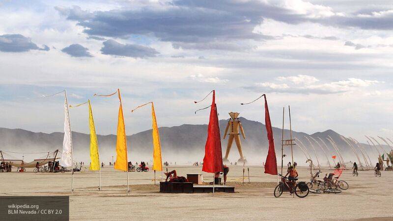 Организаторы передумали отменять Burning Man и перенесли фестиваль в онлайн