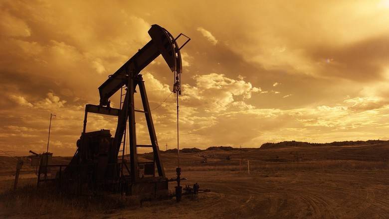 Соглашение о сокращении добычи нефти не спасет рынок от падения спроса