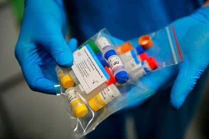 В России разрешили использовать 11 тестов на коронавирус