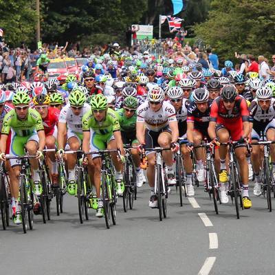 Велогонка "Тур де Франс" отложена на неопределенный срок