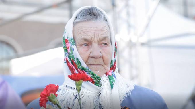 Здоровье пожилых петербуржцев обязали проверять каждую неделю