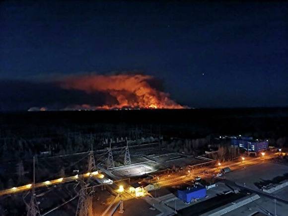 Огонь дошел до Припяти и АЭС. Что происходит в охваченном пожарами Чернобыле