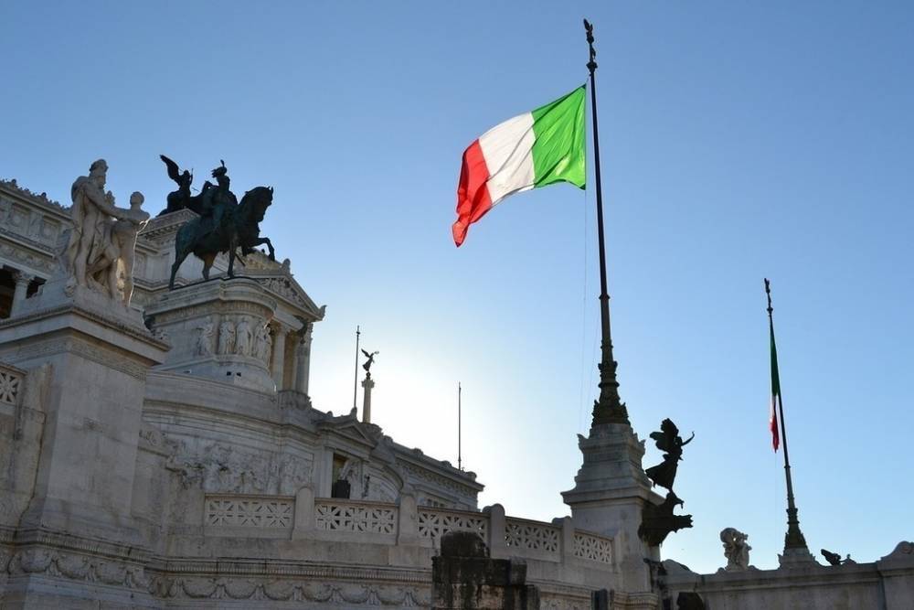 В Италии впервые с 13 марта зафиксировали менее 3 тыс. заражений COVID-19